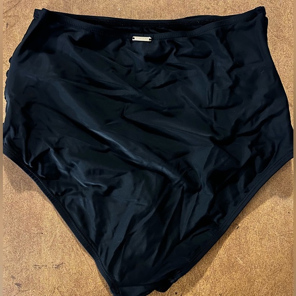 NEW w/o tag Relleciga 2 pc bathing suit - Picture 8 of 8